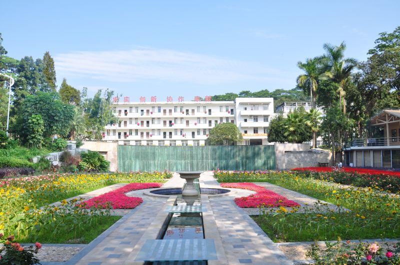 超純水機-廣東省林業(yè)科學(xué)研究院與成都奧邁科技簽訂實驗室超純水機合作協(xié)議